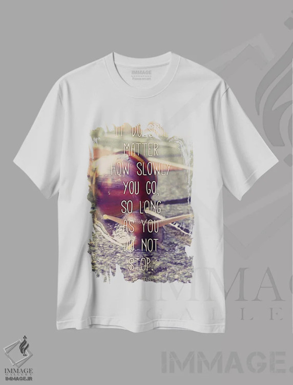 تیشرت سفید طرح دار با سرعت حلزون، تزئینی اثر فایو بای فایو کالکتیو | immage.ir
