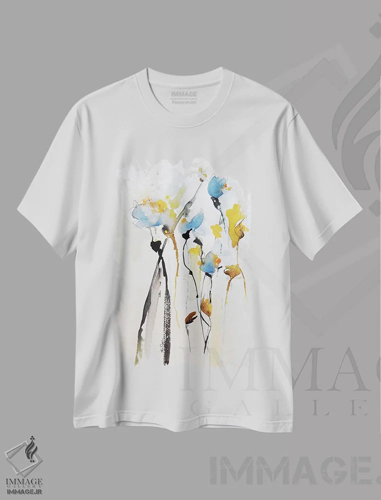تیشرت سفید طرح دار گل های آبی ۲، آبستره اثر کارین یوهانسون | immage.ir