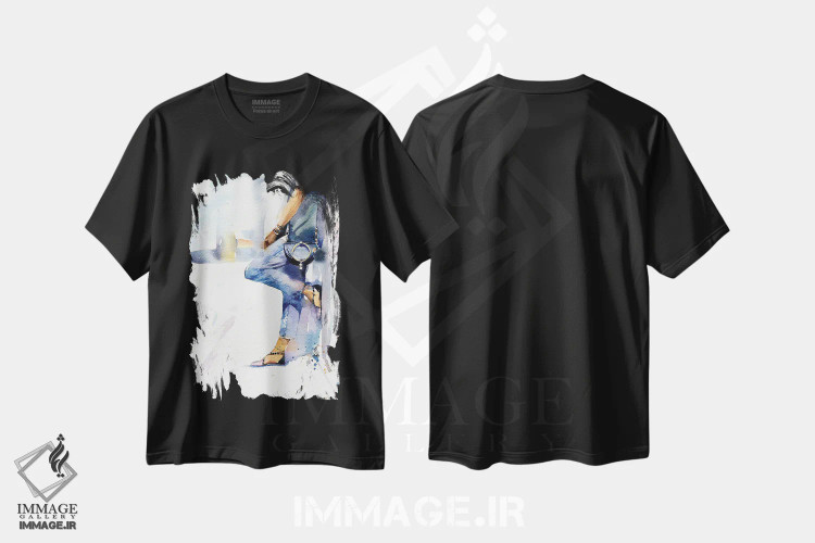 تیشرت مشکی طرح دار در حال قدم زدن، دکور معاصر اثر مارینا ایگناتووا | فروشگاه ایماژ