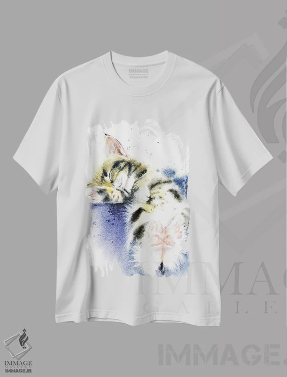 تیشرت سفید طرح دار بچه گربه خوابیده، دکور معاصر اثر مارینا ایگناتووا | فروشگاه ایماژ