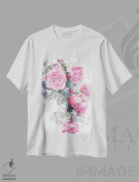تیشرت سفید طرح دار درختچهٔ گل رز، دکور معاصر اثر مارینا ایگناتووا | immage.ir