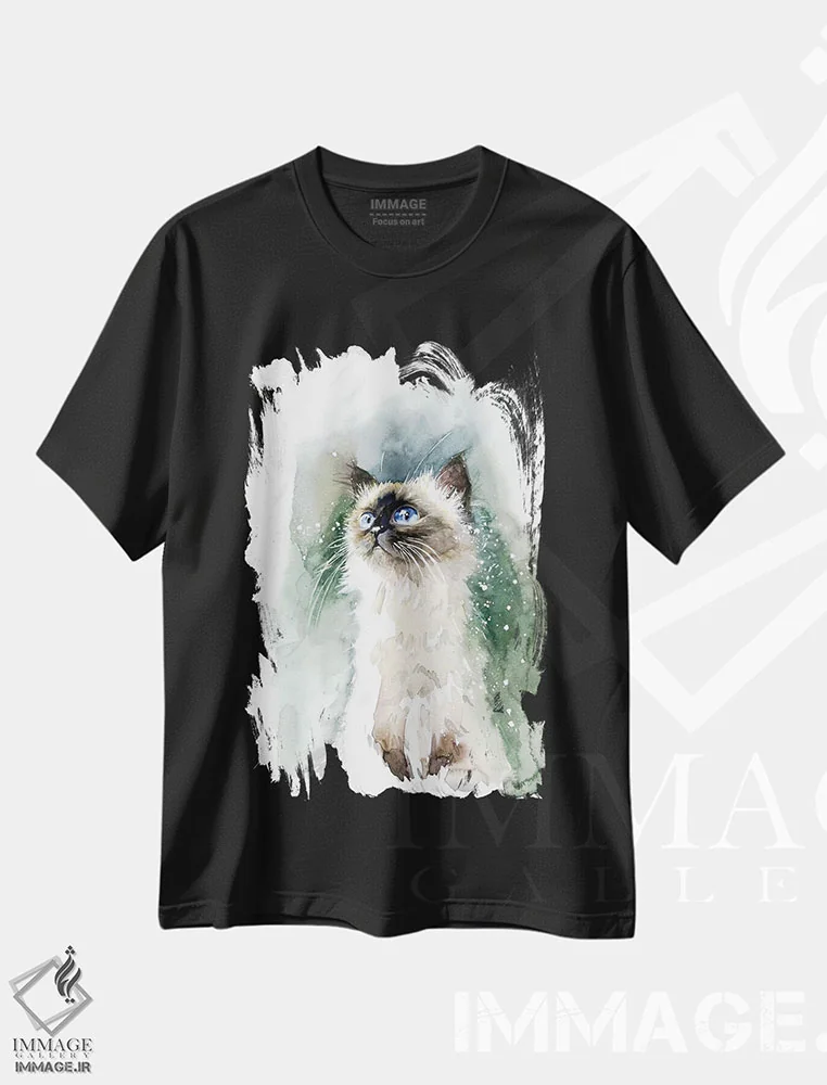 تیشرت مشکی طرح دار بچه گربه با چشم های آبی، مدیوم اثر مارینا ایگناتووا | immage.ir