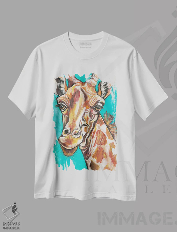 تیشرت سفید طرح دار زرافه، مدیوم اثر ایلین ریچارد | فروشگاه ایماژ