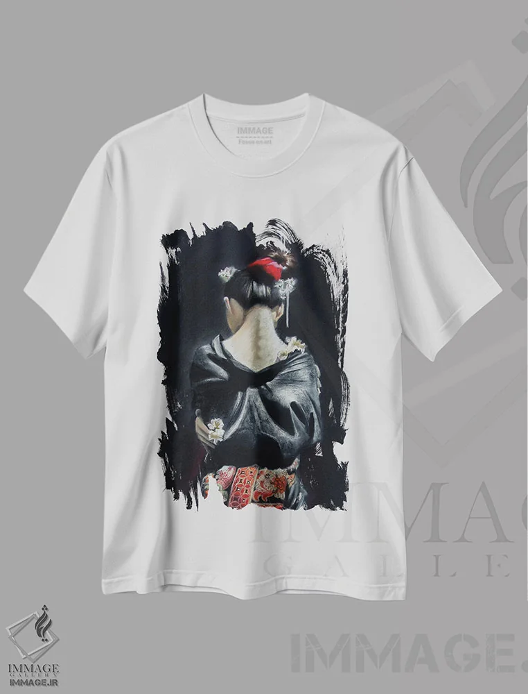 تیشرت سفید طرح دار دختر ژاپنی، دکور آسیایی اثر اینا مدودوا | فروشگاه ایماژ