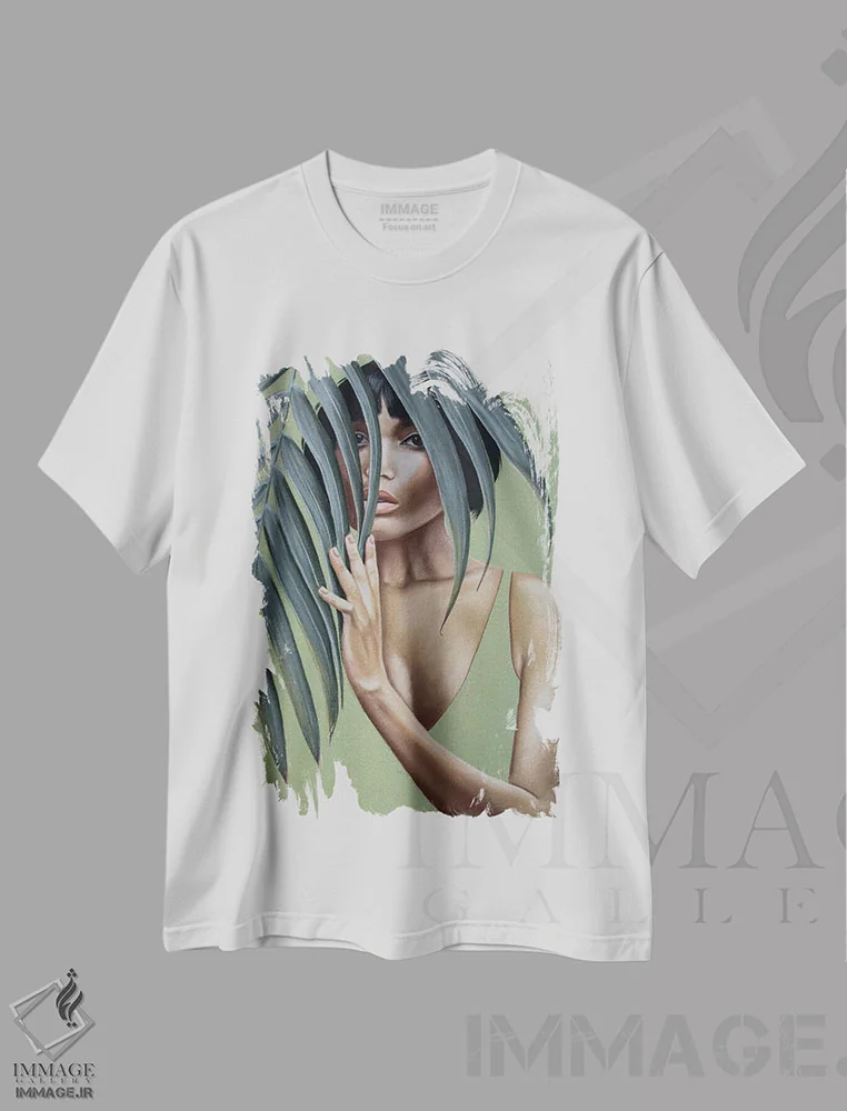 تیشرت سفید طرح دار در میان برگ ها، هنر فاخر معاصر اثر اینا مدودوا | فروشگاه ایماژ