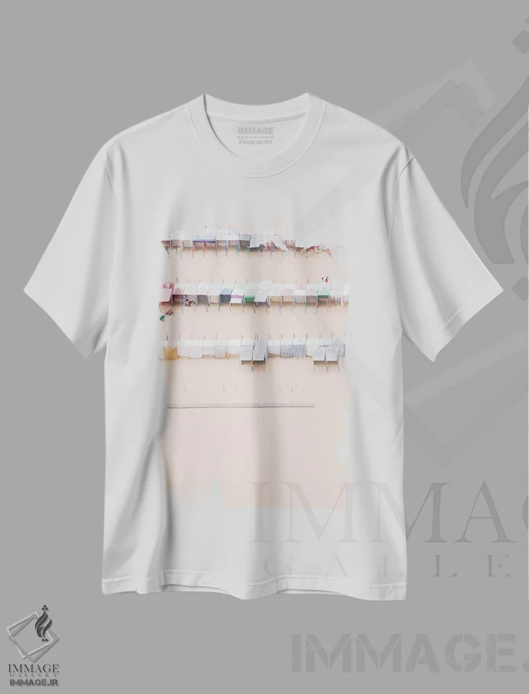 تیشرت سفید طرح دار زندگی ساحلی، دکور ساحلی اثر اینگرید بدوز | immage.ir