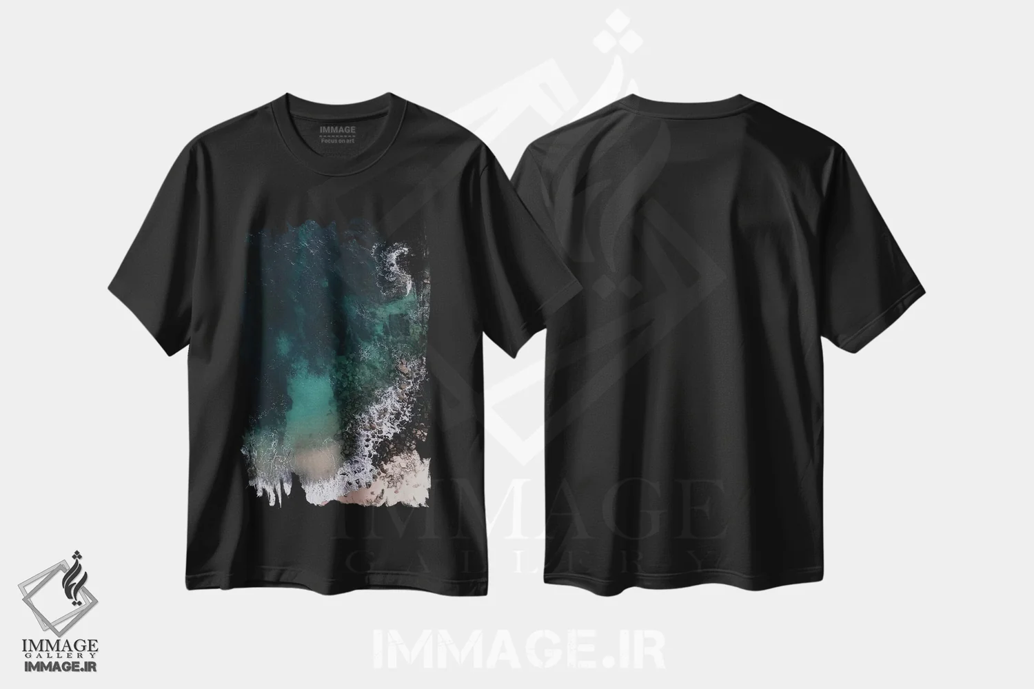 تیشرت مشکی طرح دار اقیانوس سبز زمردی، دکور ساحلی اثر اینگرید بدوز | فروشگاه ایماژ