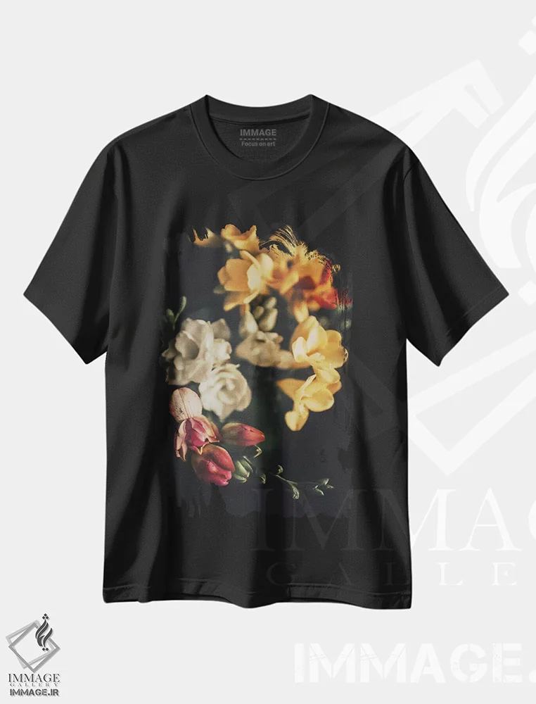 تیشرت مشکی طرح دار دسته گل بهاری، عکاسی هنری فاخر اثر اینگرید بدوز | فروشگاه ایماژ
