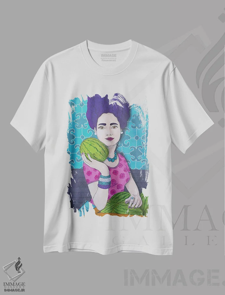 تیشرت سفید طرح دار هندوانه، مدیوم اثر ایرینا پانِدوا | immage.ir
