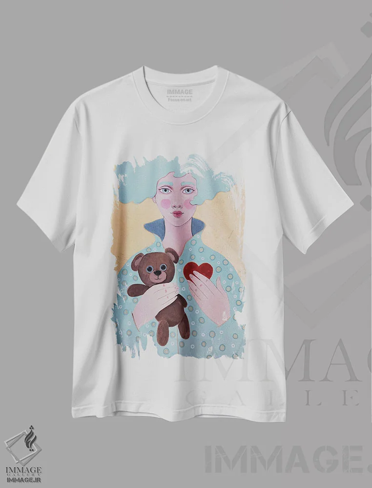 تیشرت سفید طرح دار قلب، مدیوم اثر ایرینا پانِدوا | immage.ir