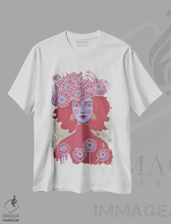 تیشرت سفید طرح دار طلایی، مدیوم اثر ایرینا پانِدوا | immage.ir