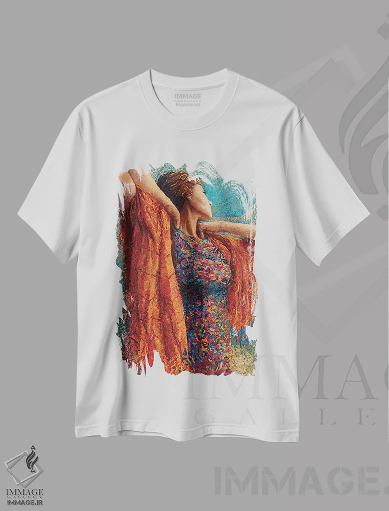 تیشرت سفید طرح دار خانم گیبونز و شالگردن، هنر فاخر معاصر اثر آیریس اسکات | immage.ir