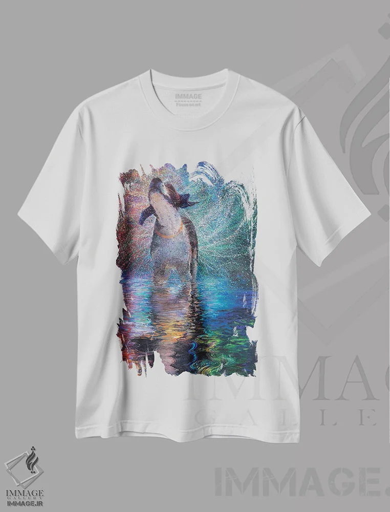 تیشرت سفید طرح دار سگ کمان رنگی، هنر فاخر معاصر اثر آیریس اسکات | immage.ir