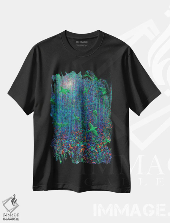 تیشرت مشکی طرح دار شکوفهٔ پرمانند، دکور معاصر اثر آیریس اسکات | immage.ir