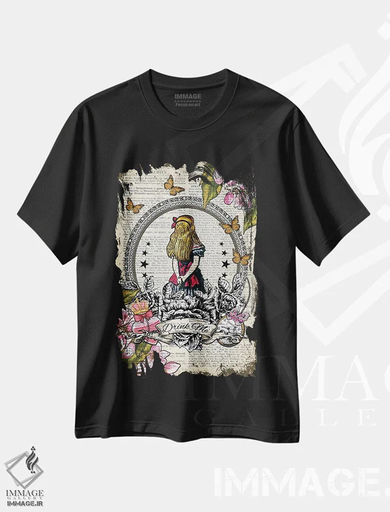 تیشرت مشکی طرح دار آلیس در سرزمین عجایب "مرا بنوش"، هنر دیجیتال اثر این د فریم شاپ | فروشگاه ایماژ