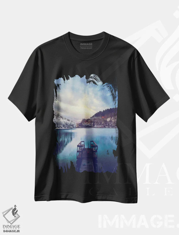 تیشرت مشکی طرح دار اسکله کوچک دریاچه کوهستانی، هنر دیجیتال اثر ایوجنیا بیدیوک | immage.ir