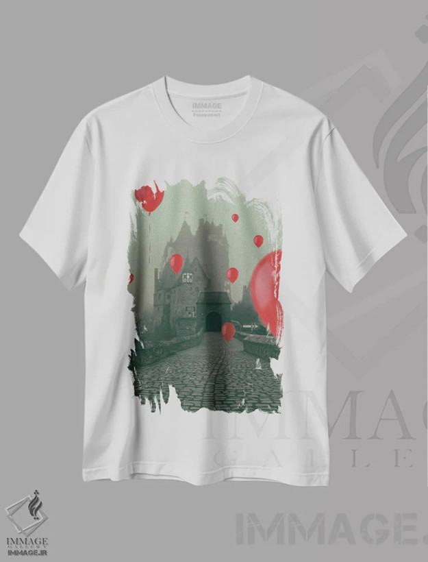 تیشرت سفید طرح دار بالون های قرمز در حال پرواز بر فراز قلعه باستانی، مدیوم اثر ایوجنیا بیدیوک | فروشگاه ایماژ