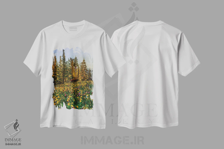 تیشرت سفید طرح دار چمنزاری پر از گل در مقابل جنگل، مدیوم اثر ایوجنیا بیدیوک | فروشگاه ایماژ