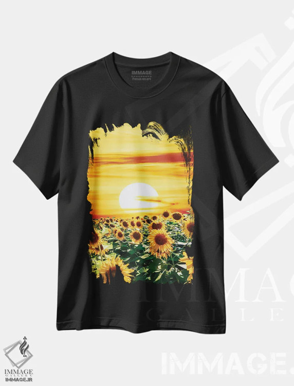 تیشرت مشکی طرح دار مزرعه آفتابگردان در هنگام غروب، تزئینی اثر ایوجنیا بیدیوک | immage.ir