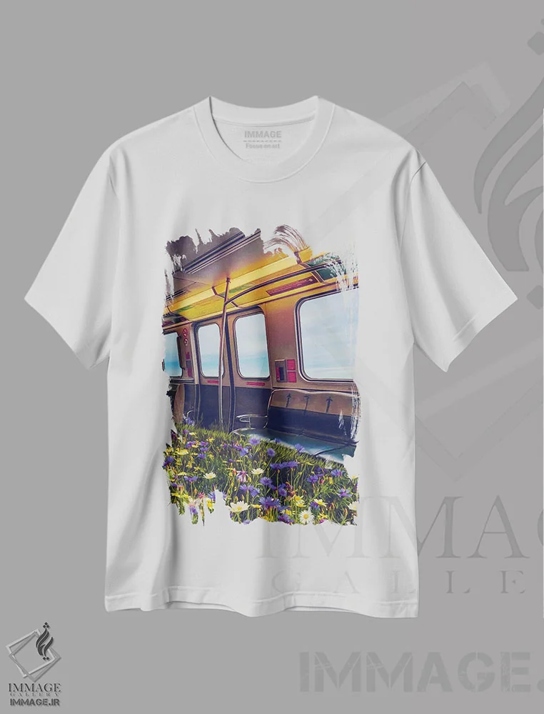تیشرت سفید طرح دار رشد گل های وحشی در واگن مترو، تزئینی اثر ایوجنیا بیدیوک | immage.ir