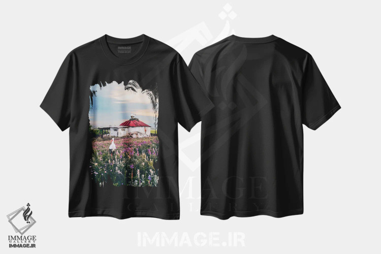 تیشرت مشکی طرح دار منظره روستایی با لک لک ها و خانه ای قدیمی، تزئینی اثر ایوجنیا بیدیوک | فروشگاه ایماژ
