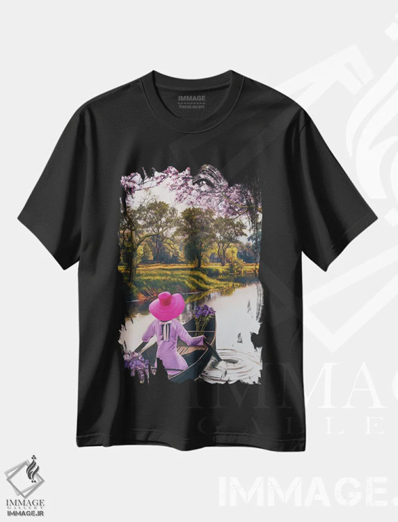 تیشرت مشکی طرح دار دختری با کلاه صورتی و گل ها، تزئینی اثر ایوجنیا بیدیوک | immage.ir