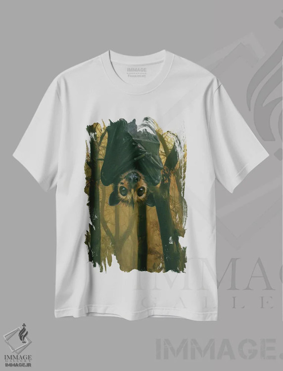 تیشرت سفید طرح دار خفاشی در جنگل تاریک، دکوراسیون جایگزین اثر ایوجنیا بیدیوک | فروشگاه ایماژ