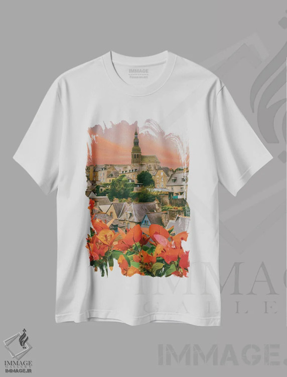تیشرت سفید طرح دار کاغذگل نارنجی بر پس زمینه شهر قدیمی اروپایی، تزئینی اثر ایوجنیا بیدیوک | immage.ir