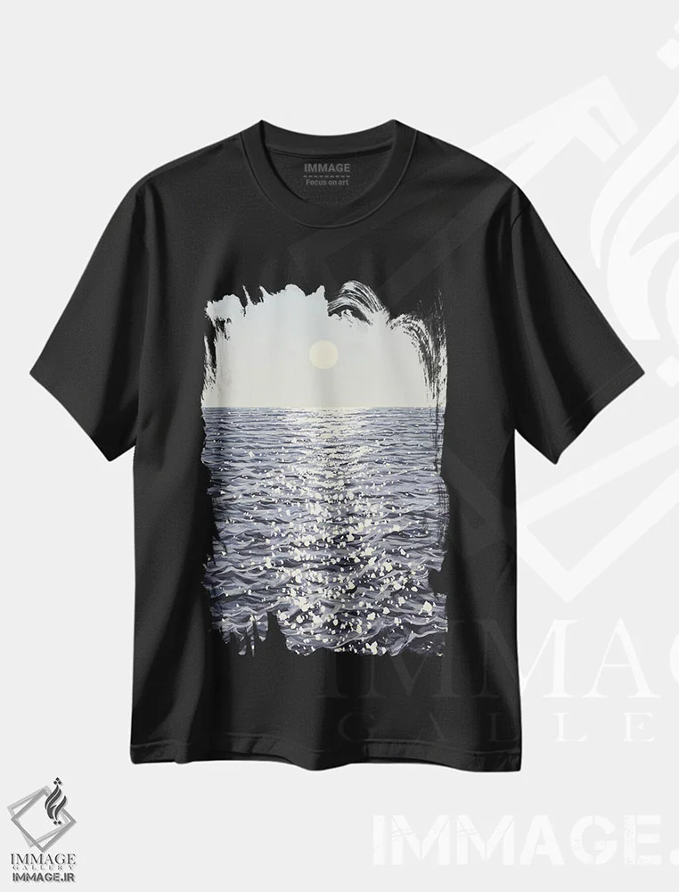 تیشرت مشکی طرح دار نور اقیانوس VIII، دکور ساحلی اثر ایرینا کاستسووا | immage.ir