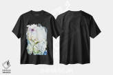 تیشرت مشکی طرح دار گل های خیال انگیز، تزئینی اثر لیز جاردین | immage.ir