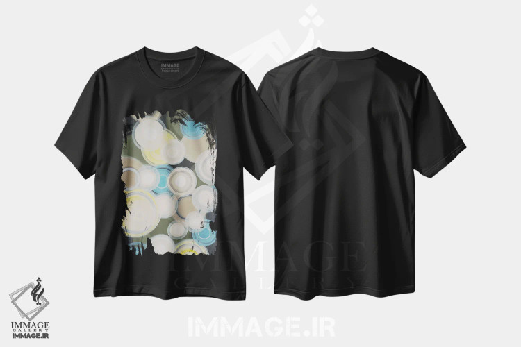 تیشرت مشکی طرح دار در نور چراغ جلوی ماشین، آبستره اثر لیز جاردین | immage.ir