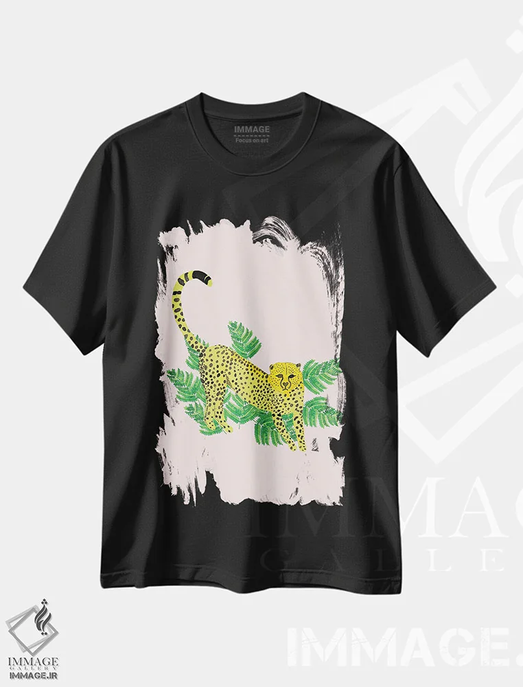 تیشرت مشکی طرح دار چیتا در حال کمین I، دکور بوهمی اثر جن بوچلی | immage.ir
