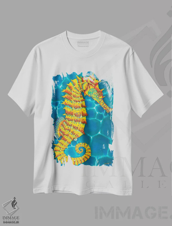 تیشرت سفید طرح دار اسب دریایی جامائیکایی، تزئینی اثر دنیل ژان-باپتیست | immage.ir