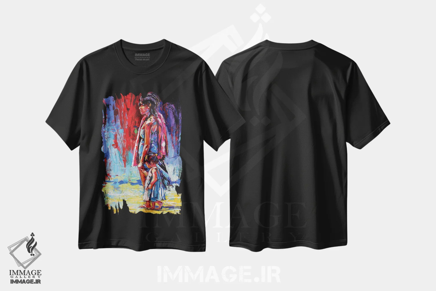 تیشرت مشکی طرح دار قدم زنی در ساحل با مادر، هنر فاخر معاصر اثر ژوس کوفرر | فروشگاه ایماژ