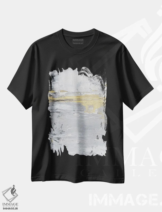 تیشرت مشکی طرح دار کارامل یخی اثر جولیا کونتاسسی | فروشگاه ایماژ