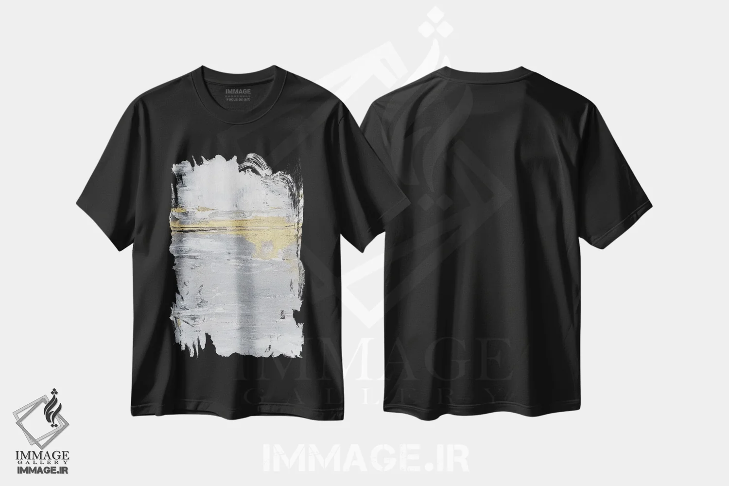 تیشرت مشکی طرح دار کارامل یخی اثر جولیا کونتاسسی | فروشگاه ایماژ