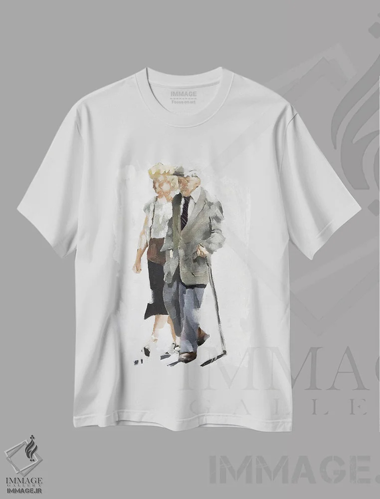تیشرت سفید طرح دار زوج پیر در حال قدم زدن، دکور معاصر اثر جیمز کوتز | immage.ir