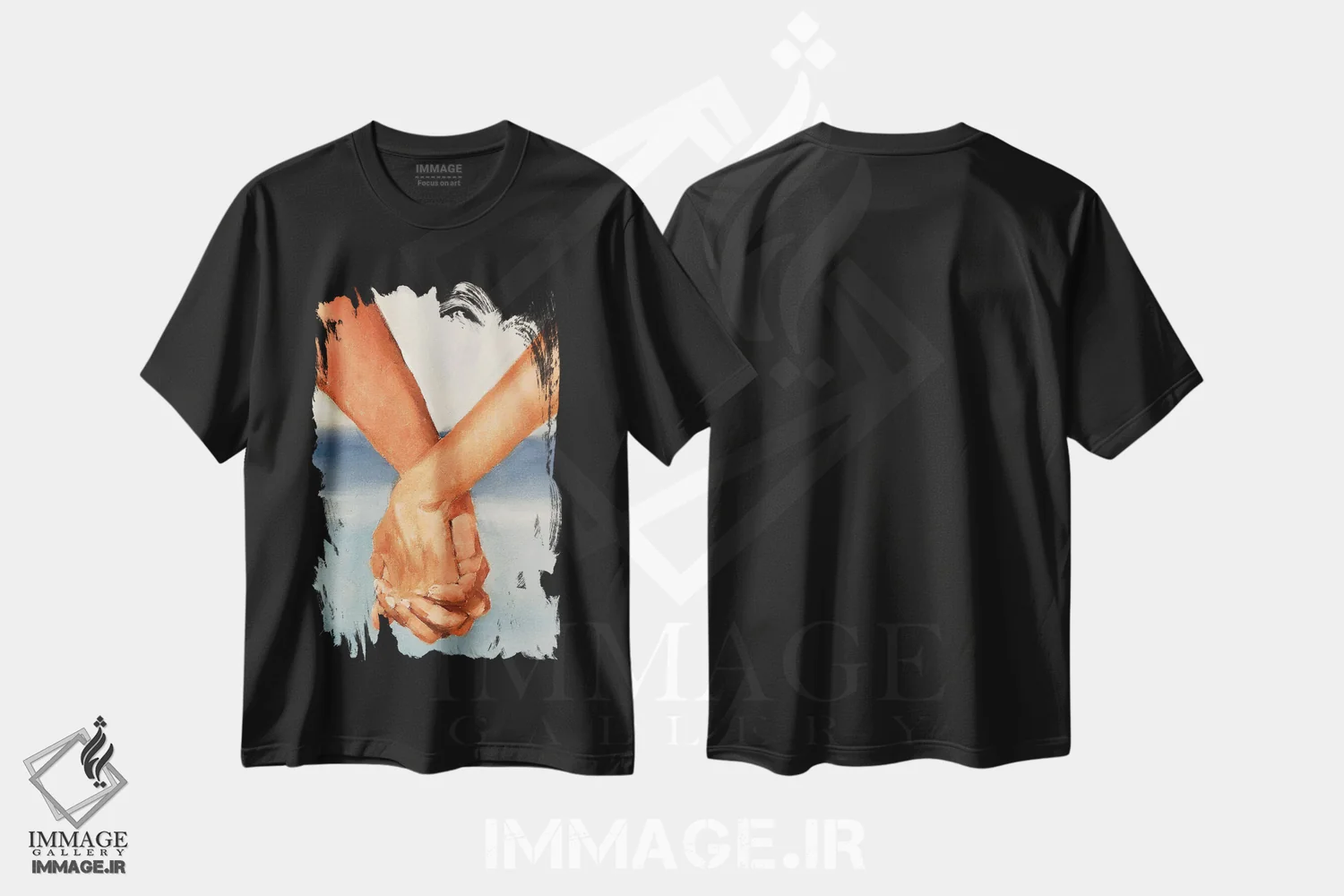 تیشرت مشکی طرح دار دست در دست، دکور معاصر اثر جیمز کوتز | immage.ir