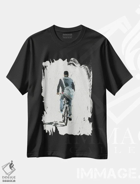 تیشرت مشکی طرح دار مردی که دور می شود با دوچرخه، دکور معاصر اثر جیمز کوتز | فروشگاه ایماژ