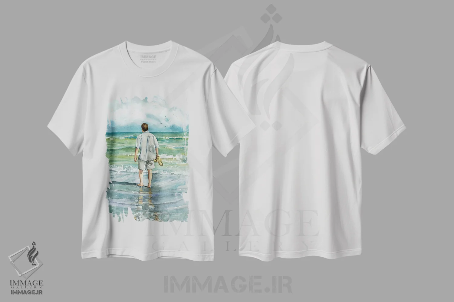 تیشرت سفید طرح دار قدم زنی کنار دریا، دکور ساحلی اثر جودیت استاین | immage.ir