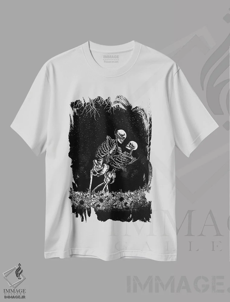 تیشرت سفید طرح دار جاودانگی، دکوراسیون جایگزین اثر جنید مورتیمر | فروشگاه ایماژ
