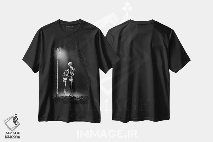 تیشرت مشکی طرح دار در کنارت هستم، دکوراسیون جایگزین اثر جنید مورتیمر | فروشگاه ایماژ