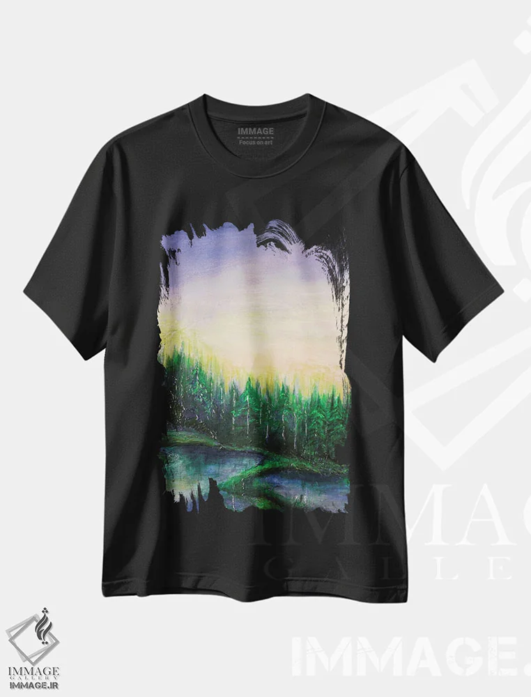 تیشرت مشکی طرح دار اقامتگاه جنگلی سه، دکور معاصر اثر جولیا دی سانو | فروشگاه ایماژ