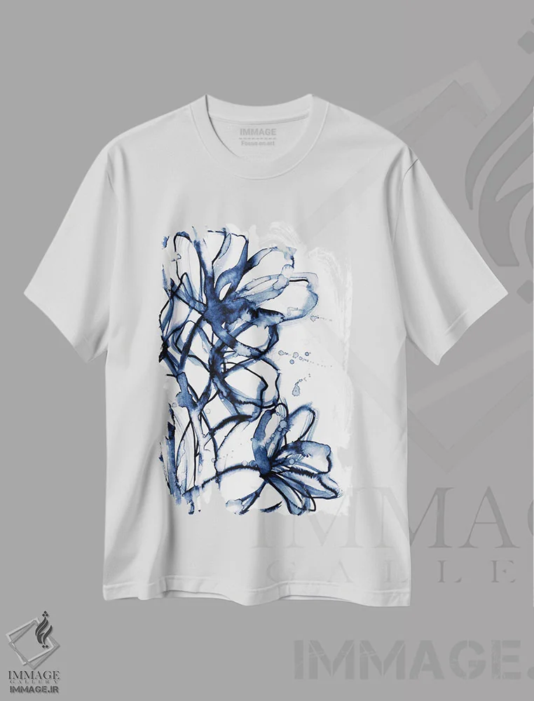 تیشرت سفید طرح دار شکوفه های قلم مو دو، آبستره اثر جولیا دی سانو | فروشگاه ایماژ