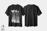 تیشرت مشکی طرح دار جنگل در میان درختان، آبستره اثر جولیا دی سانو | فروشگاه ایماژ