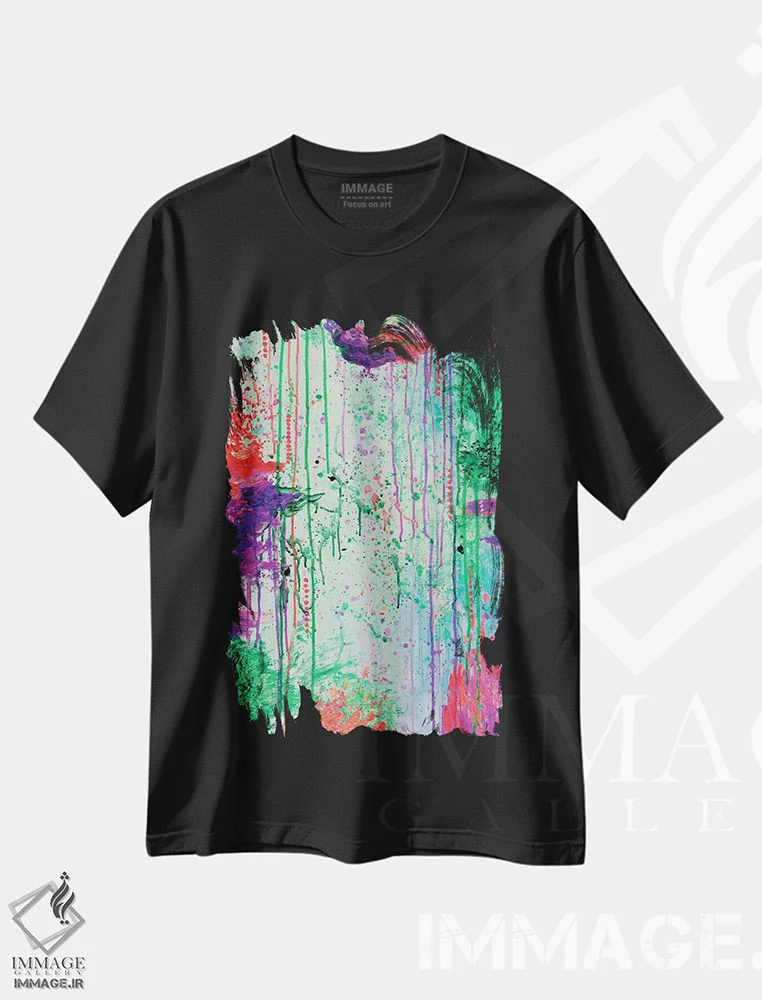 تیشرت مشکی طرح دار نوستالژی دهه ۹۰، آبستره اثر جولیا دی سانو | فروشگاه ایماژ