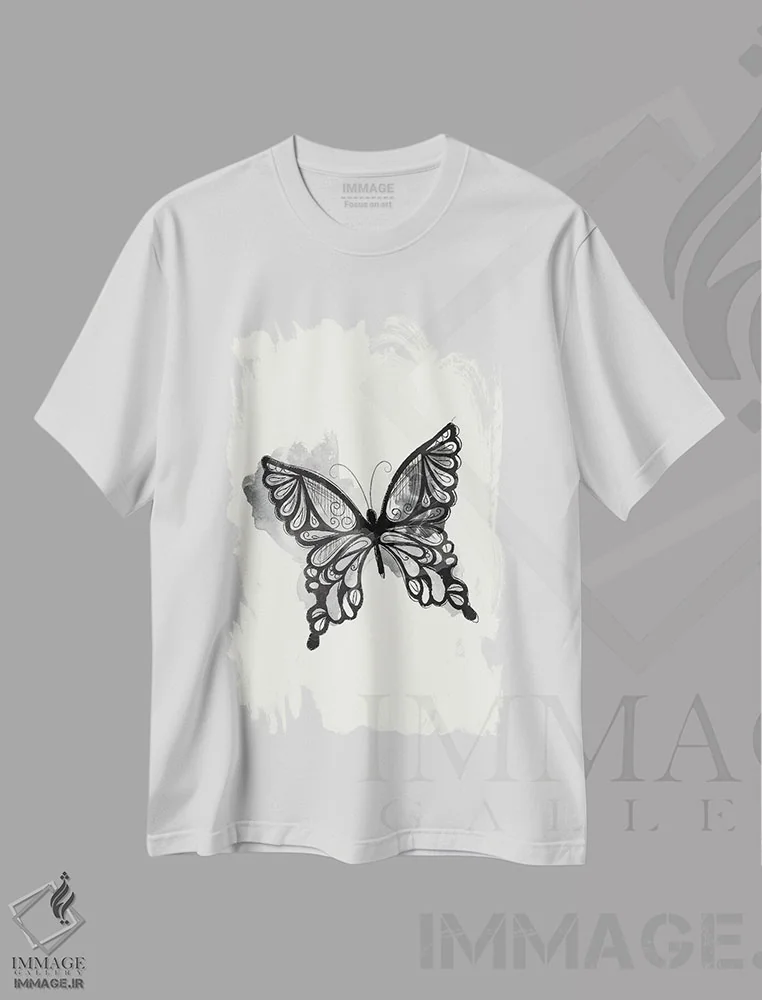 تیشرت سفید طرح دار زیبایی سیاه، دکور روستایی اثر جنیفر اللوری | immage.ir