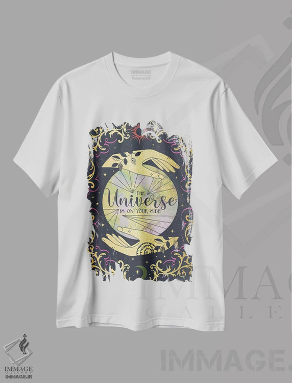 تیشرت سفید طرح دار جهان هستی، هنر دیجیتال اثر جنیفر اللوری | immage.ir