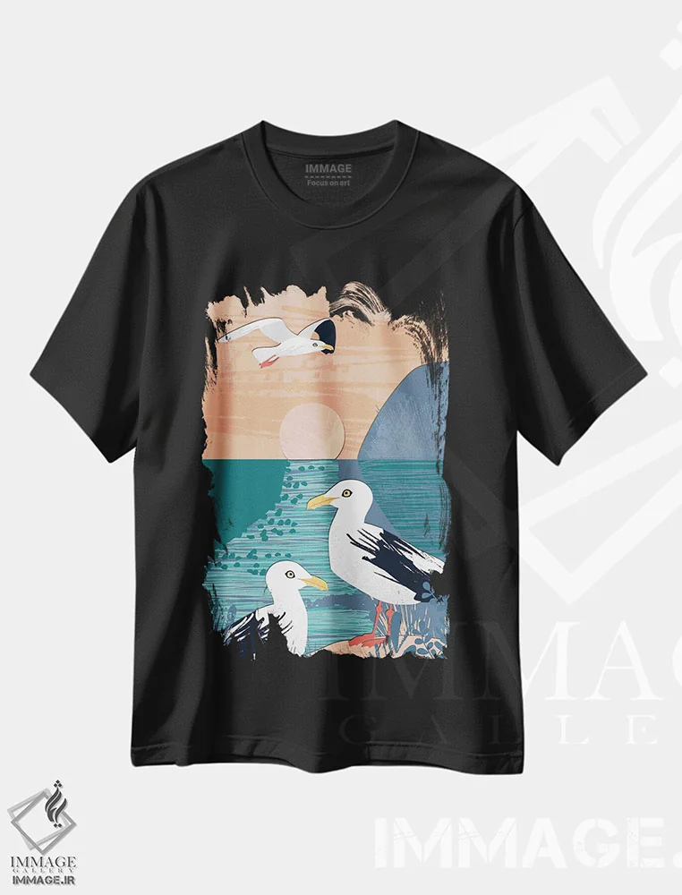 تیشرت مشکی طرح دار کلاژ ساحلی سه، دکور ساحلی اثر جنیفر اللوری | immage.ir