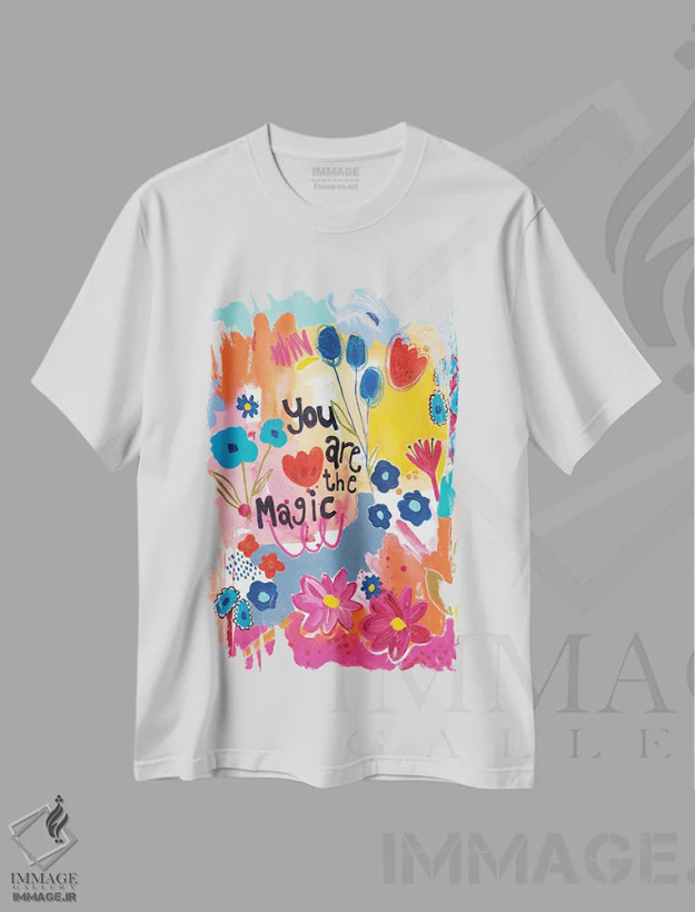 تیشرت سفید طرح دار تو گل جادویی هستی، مدیوم اثر جنیفر مک کالی | فروشگاه ایماژ